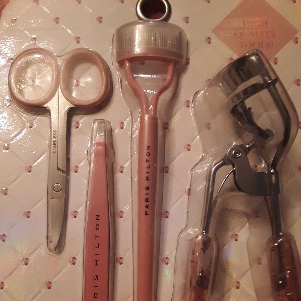 Paris Hilton Essential Beauty Tools